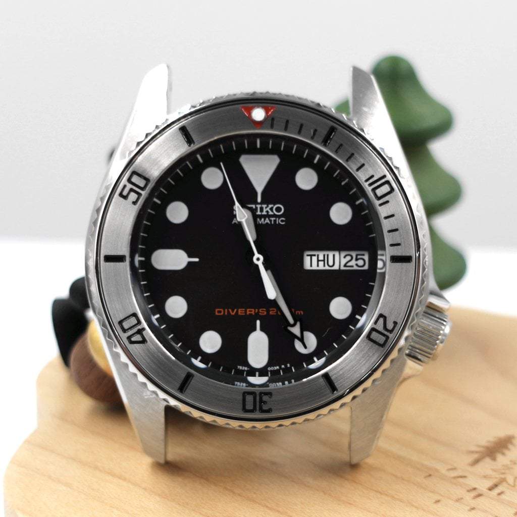 SKX013 Steel Bezel Insert (Flat) - BGW9 - Red Submariner - - - - Lucius Atelier - Swiss Quality Seiko Watch Mod Parts