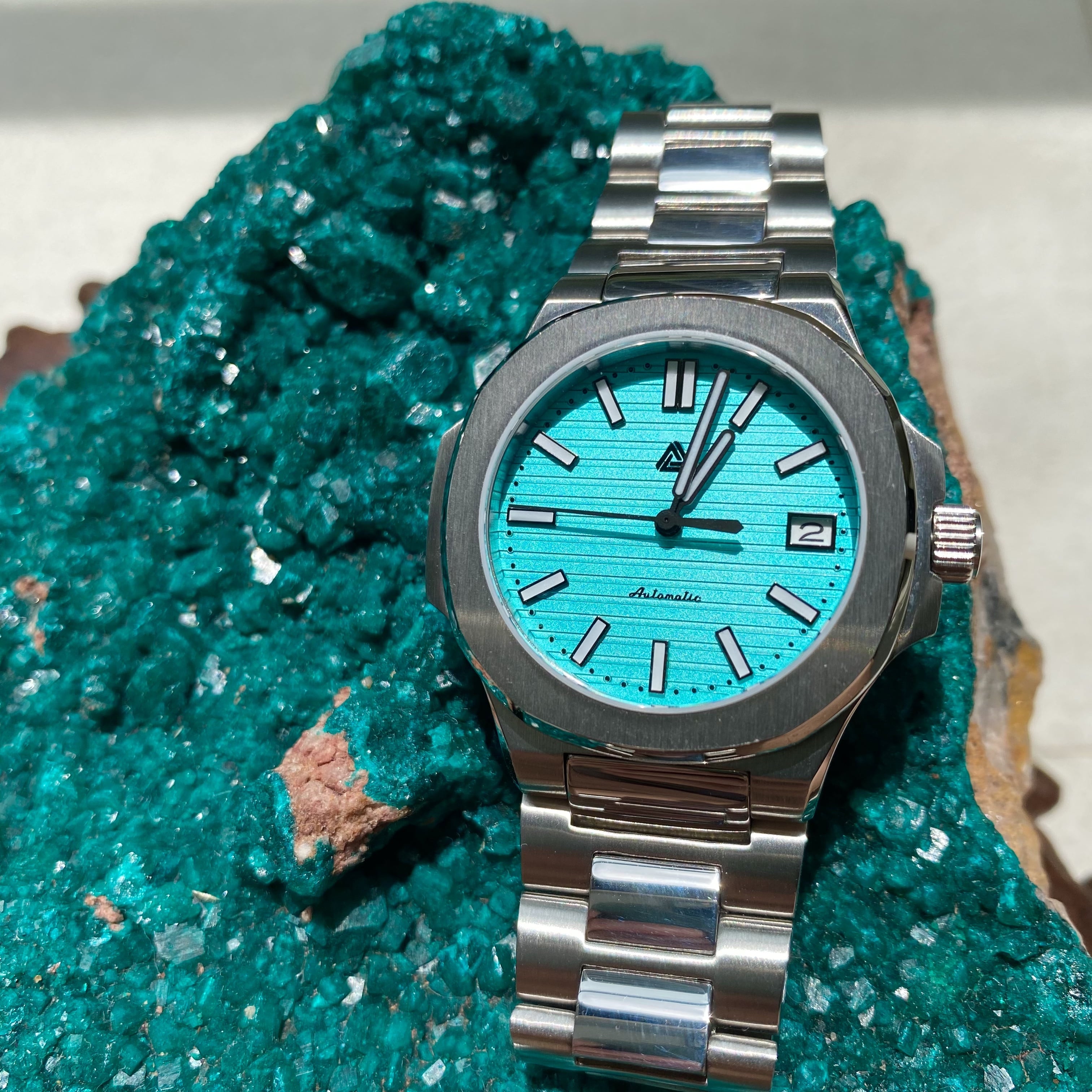seiko-tmi-nh34a-gmt-automatic-movement-regulated-lucius-atelier