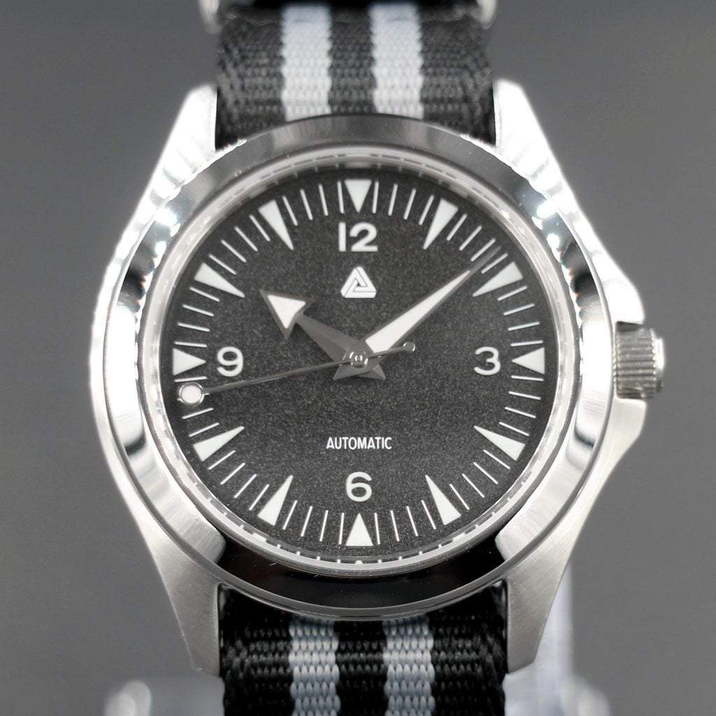 SEIKO 5 SNKK87 Nautical Explorer Mod #XXX458 - - - - Lucius Atelier - Swiss Quality Seiko Watch Mod Parts