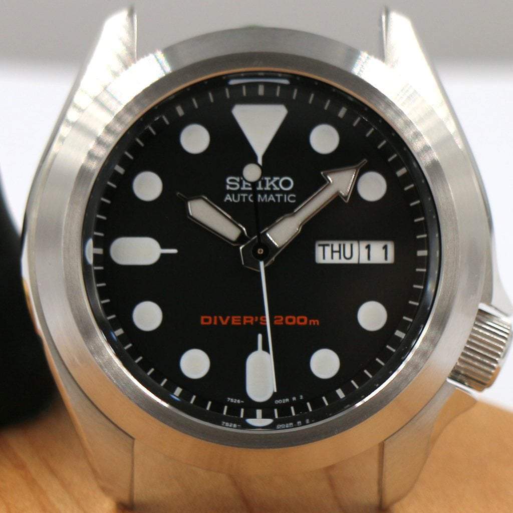 SKX007 The Pilot Bezel - Silver Brushed - - - - Lucius Atelier - Swiss Quality Seiko Watch Mod Parts