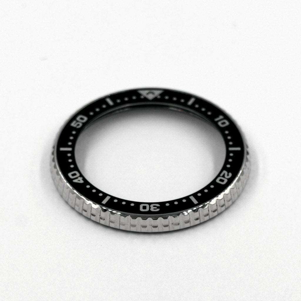 SKX013 Original Bezel & Insert - Black - - - - Lucius Atelier - Swiss Quality Seiko Watch Mod Parts