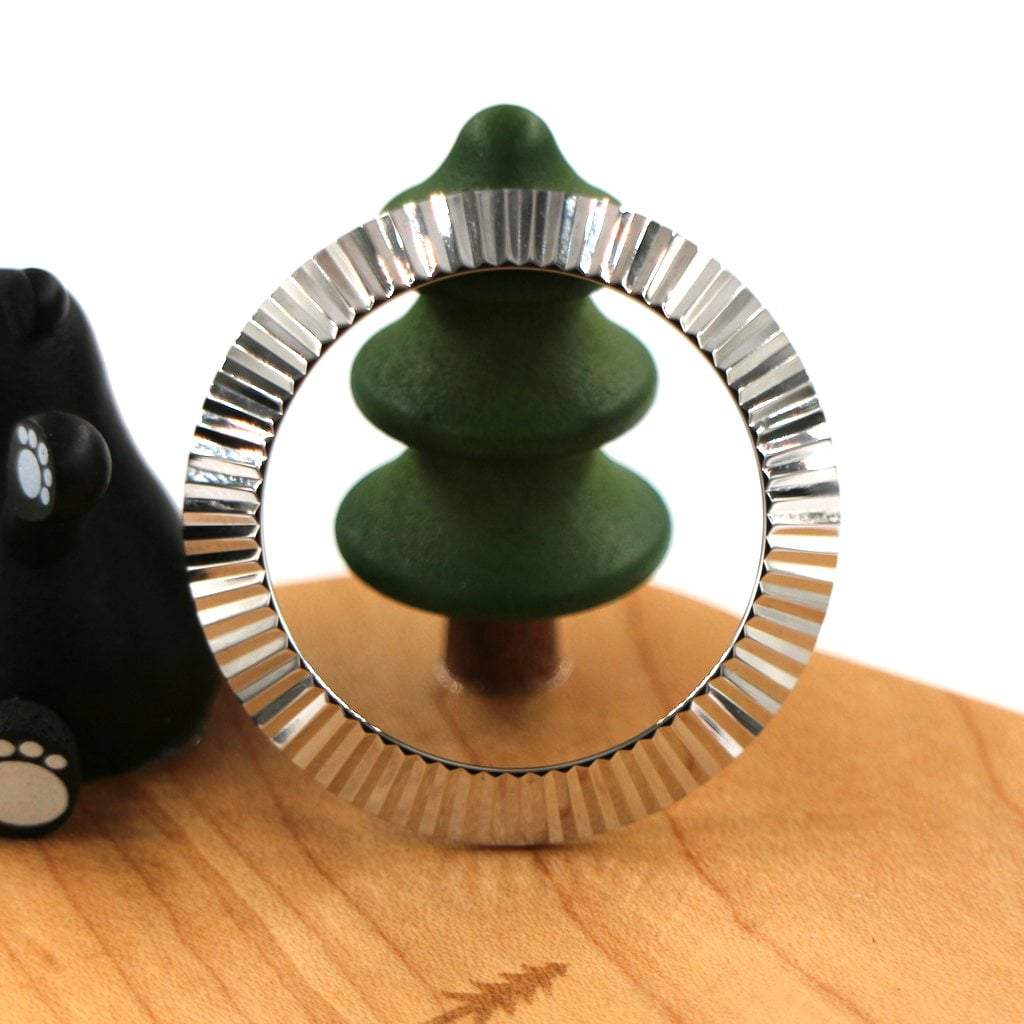 SKX013 The Fluted Bezel - Silver Mirror Polished - - - - Lucius Atelier - Swiss Quality Seiko Watch Mod Parts