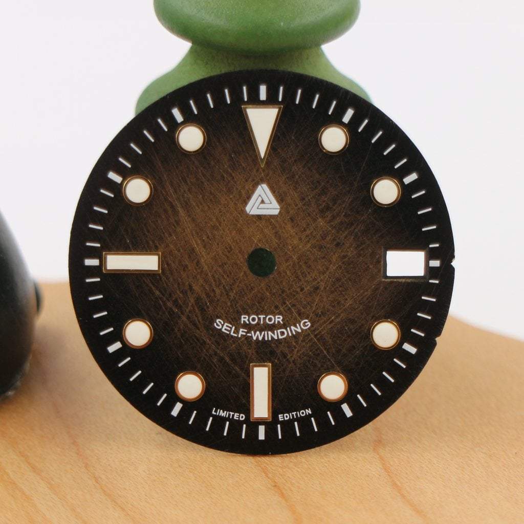 The Bronze Medallion Diver Dial - Gold Edition (Date) - - - - Lucius Atelier - Swiss Quality Seiko Watch Mod Parts